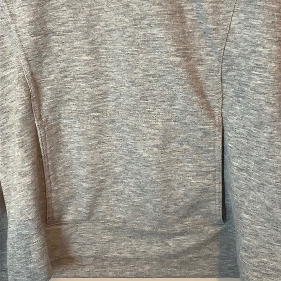 Fabletics Pullover with front pocket gray size sm - Picture 4 of 4